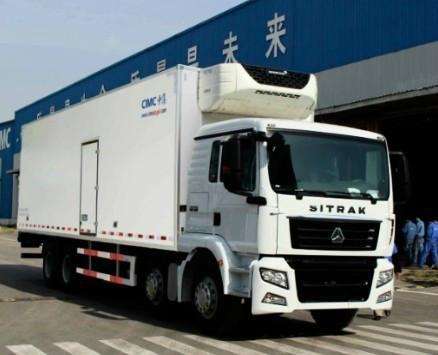 大型冷藏車